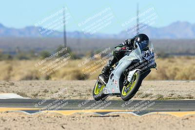 media/Jan-12-2025-CVMA (Sun) [[be1d2b16e3]]/Race 2-Supersport Middleweight/